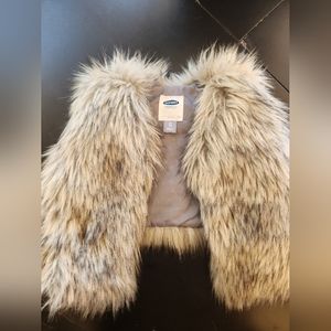 Old Navy 2T faux fur vest